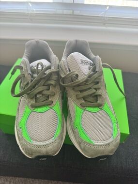 New Balance Kids Olive Green & Neon Green Running Sneakers